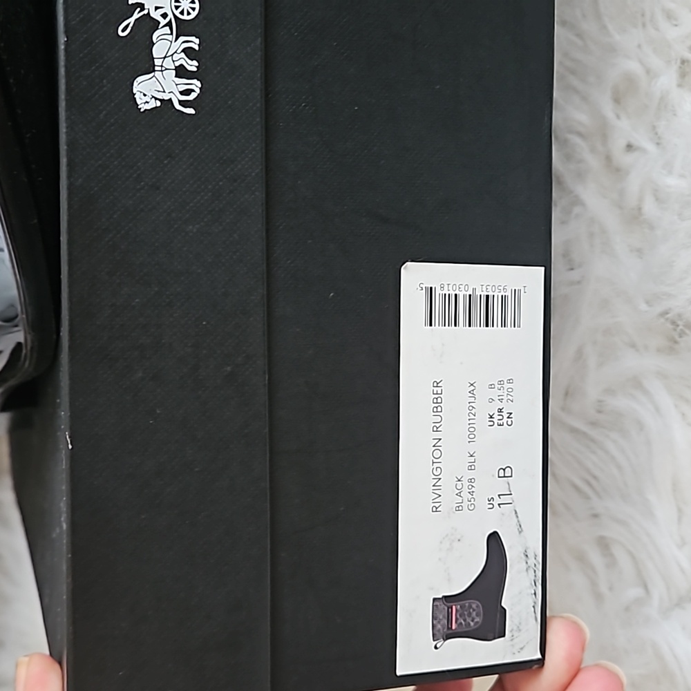 Size 11 but narrow - Picture 3 of 4
